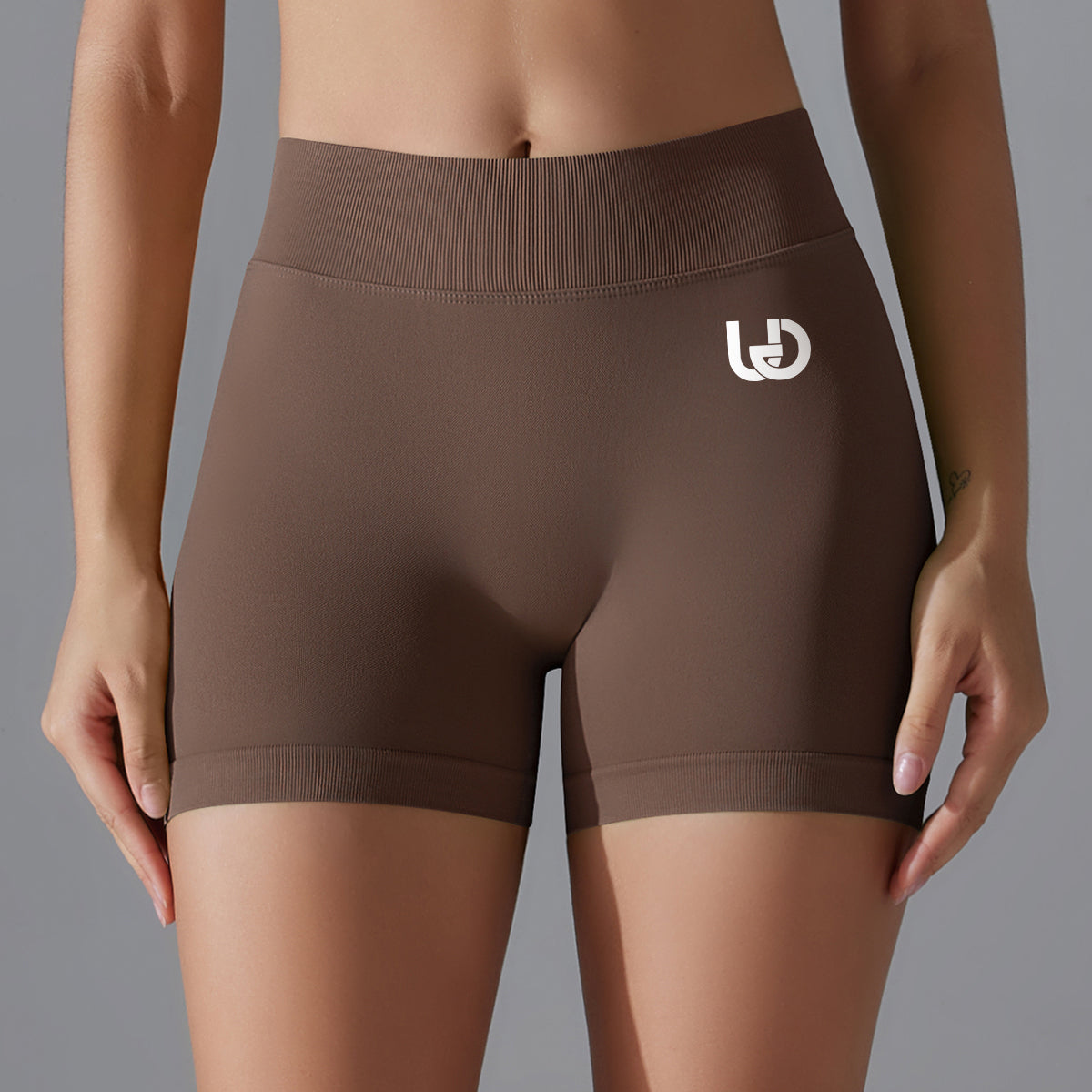 Mila V2 | Scrunch Sport Short - Brown